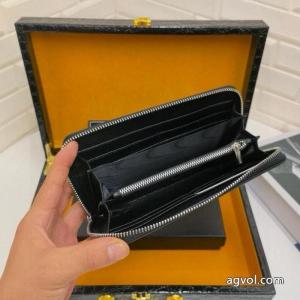 ブランド 偽物大人気セールスタイルアップ上品ヴェルサーチ財布
