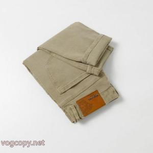 VERSACEブランド コピー 販売かっこいい アイテム 大人気希少 絶妙な新商品ジーンズ