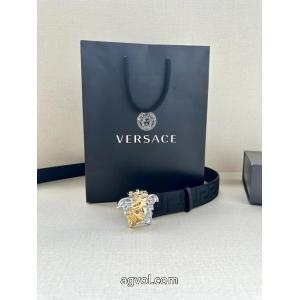 お早めに希少 目を惹く 人気新作VERSACEブランド コピー 品    ベルト.