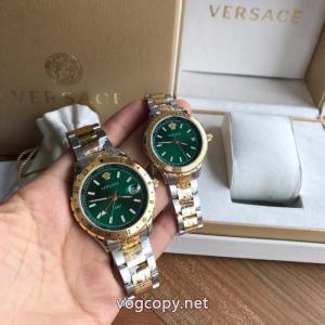 コピー 商品 通販秋冬トレンド 最新で男女兼用にもお勧め 送料込み 希少品VERSACE    時計..