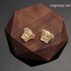 VERSACEコピー 通販Newアイテム たくさん歩く日にも大活躍 HOT新作登場    アクセサリー..