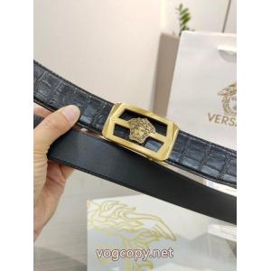 VERSACEブランド 偽物シーンで活躍する 大人の色味  26ss/大人気秋冬コレクション    ベルト..