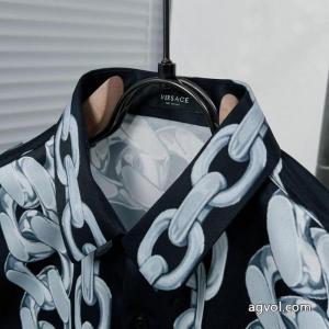 ヴェルサーチブランドコピー    長袖Tシャツ気分も上がるきれいめハッピ 女性大好き 気分も上がるきれいめハッピ.