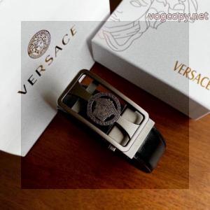 数量限定特別価格 有名人の愛用品 上品スタイル偽物 ブランドベルトVERSACE