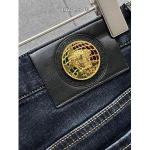 数量限定格安 2026年人気商品 大人レディなシルエットスーパー コピー 通販ジーンズVERSACE