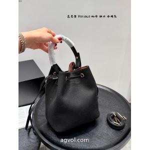 VERSACE美しいデザイン 爆買い定番人気 2026新入荷バッグ偽 ブランド 通販