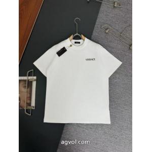 VERSACEブランド アクセサリー 激安人気モデル雑誌掲載 早い者勝ち 定番の魅力半袖Tシャツ