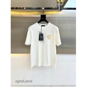 コピー 商品 ブランドVERSACE半袖Tシャツ店舗完売品 最強の定番コーデ 大人気再登場 