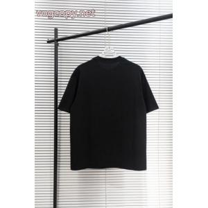 スペシャルプライス 2026年大人気な 機能性が高い半袖TシャツVERSACE偽 ブランド 