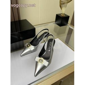 お買い得お買い得 存在感のある  No.1ロングセラーブーツVERSACEスーパー コピー ブランド 通販..