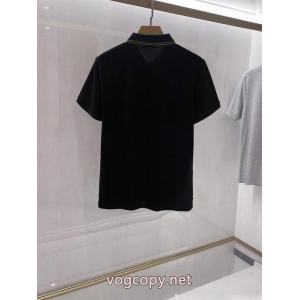 ブランド コピーファッショニスタ愛用 春夏物先行発売  2026夏に意外と人気な新作VERSACEシャツ..