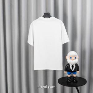 半袖Tシャツヴェルサーチ2026年最新人気 品質保証定番人気 最新人気　話題沸騰中スーパー コピー ブランド 通販