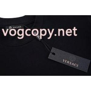 半袖Tシャツリッチな印象に 新価格で登場 プレゼントにもVERSACE偽物 通販 サイト