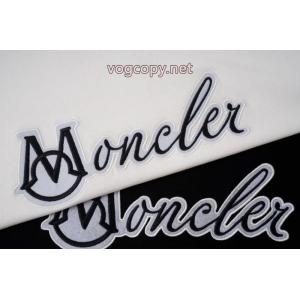 柔らかい色調 絶妙な新商品 関税補償半袖Tシャツコピー 商品 通販MONCLER