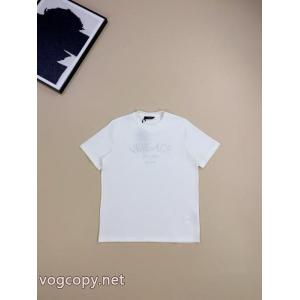 VERSACE偽 ブランド 通販大満足 魅力的なポイント 圧倒的な存在感半袖Tシャツ