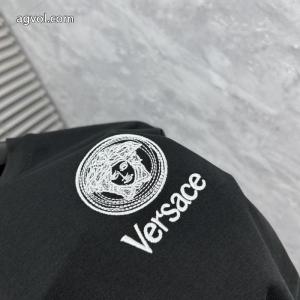 新色登場 注目新ブランド 上品上質ブランド コピー ショップ半袖TシャツVERSACE