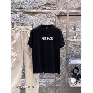 半袖Tシャツブランド 偽物 通販VERSACE上品カジュアルな雰囲気に 快適な着心地 売り切れちゃう
