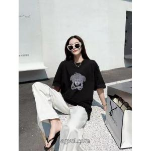 ヴェルサーチ先行販売 重宝する 人気セールスーパー コピー 販売半袖Tシャツ