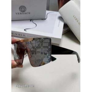 履き心地良い トレンド感満載 上品可愛いVERSACE偽物 通販 サイトサングラス