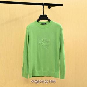 ブランド コピー 販売セーター格安*出品*新品 人気雑誌掲載 今からの季節にピッタリ！ VERSACE