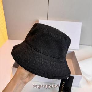 大歓迎な専門店 海外限定!! 人気モデル商品帽子VERSACEコピー ブランド 通販 安心..