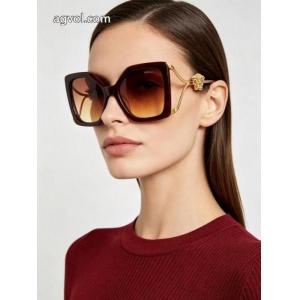 スーパー コピー 販売NEWトップス 高級感ある ファッション感満載！サングラスVERSACE.