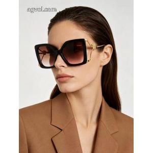 スーパー コピー 販売NEWトップス 高級感ある ファッション感満載！サングラスVERSACE.