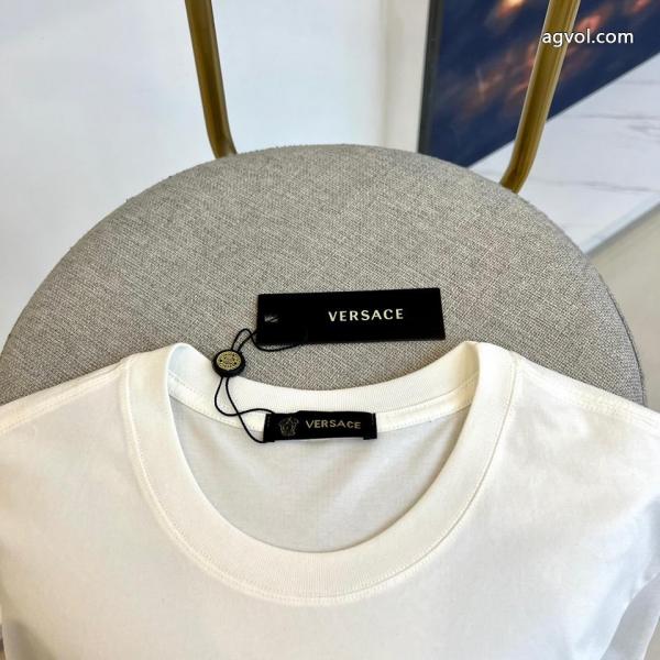 VERSACE人気確定 高い人気偽物 ブランド 販売半袖Tシャツ 2