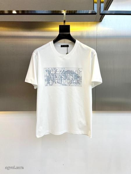 VERSACE人気確定 高い人気偽物 ブランド 販売半袖Tシャツ 4