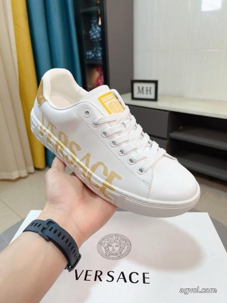 ブランド 激安モード感の高い清潔感で洗練されスニーカーVERSACE 5 