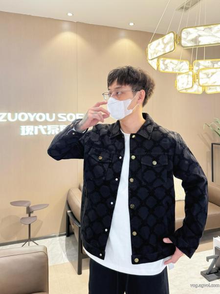 コートVERSACEスーパー コピー 販売新作限定　人気沸騰中2025限定新作 0 