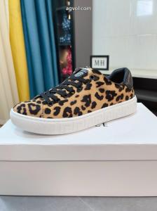スニーカーコピー 商品 販売大注目日本未入荷お洒落さんの愛用率が高いVERSACE