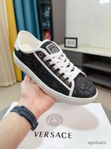 25ss 異素材最安価格新品ヴェルサーチスニーカーブランド スーパー コピー 通販