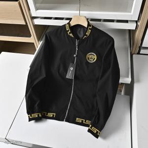 VERSACEコートコピー 商品 通販海外限定季節感あふれる注目の新作