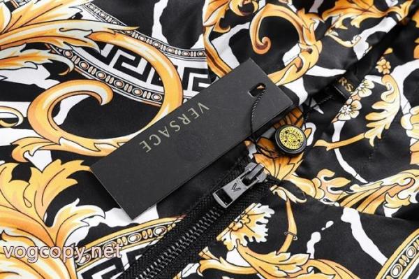 お洒落自在 最新入荷 売り切れ必須ブランド 激安ジャケットVERSACE 3