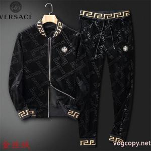 嬉しいポイント 売れ筋 2026定番新作ブランド コピー 品セットVERSACE