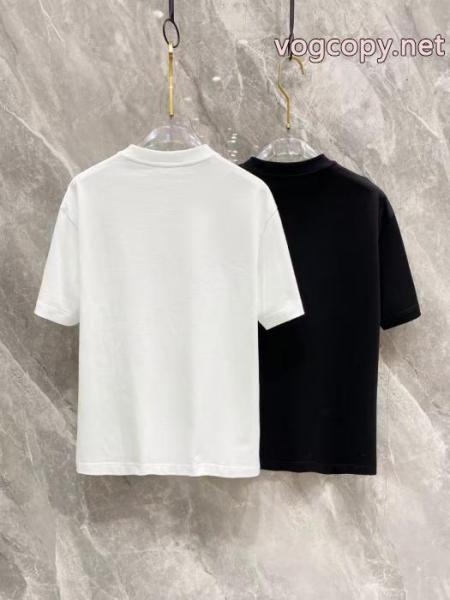 上質な素材採用 250%本物保証 新作入荷VERSACE 2025ブランドスーパーコピーTシャツ 4