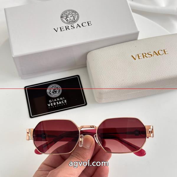 VERSACEブランド スーパー コピー 優良お出掛けに便利 売り切れ必須 精巧な逸品 サングラス. 6