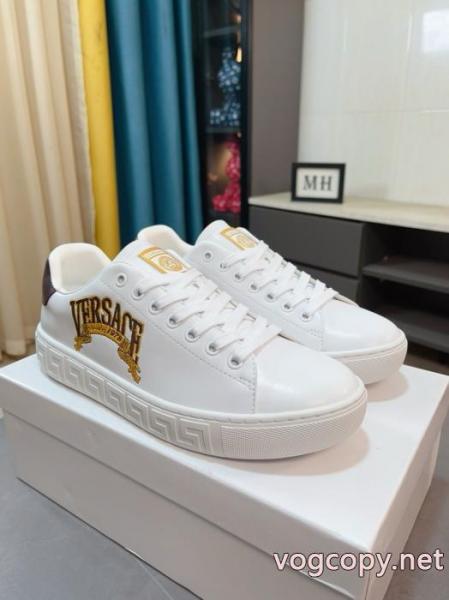 色気のあるスタイルに仕上げ 高品質 最新ルックスニーカースーパー コピー 通販 優良VERSACE 5