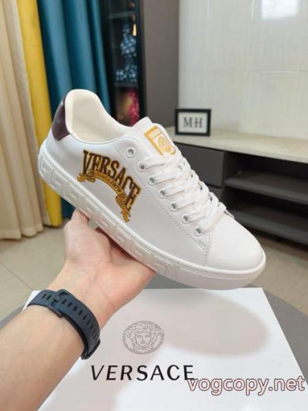 色気のあるスタイルに仕上げ 高品質 最新ルックスニーカースーパー コピー 通販 優良VERSACE 6