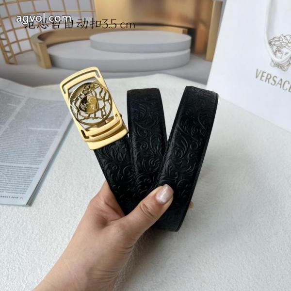VERSACE大人っぽさ コスパ最高のプライス 根強い人気定番商品ベルトコピー ブランド 販売. 3