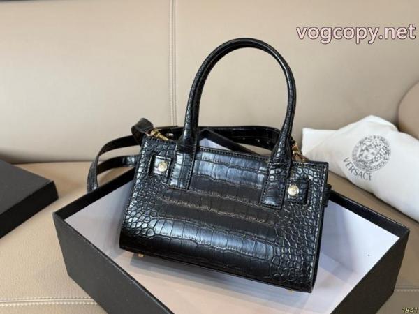 バッグブランド 品 コピーVERSACE返品可能送料込 超人気新作登場 新品保証 5 