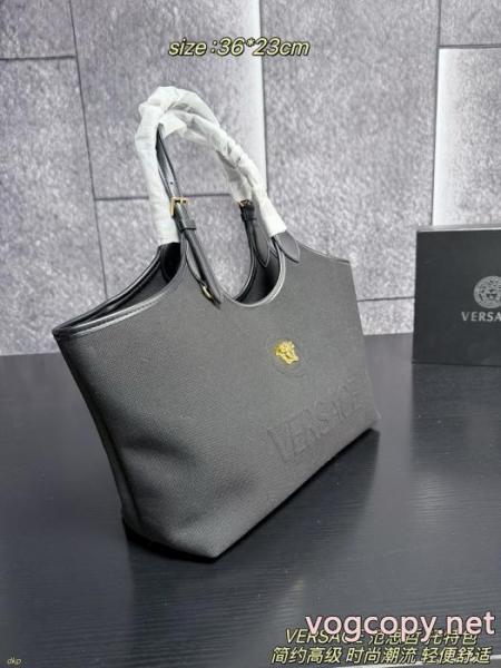 大人可愛いスタイル 数量限定 オーバーサイズバッグブランド コピー 販売VERSACE 3