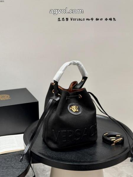 VERSACE美しいデザイン 爆買い定番人気 2026新入荷バッグ偽 ブランド 通販 2