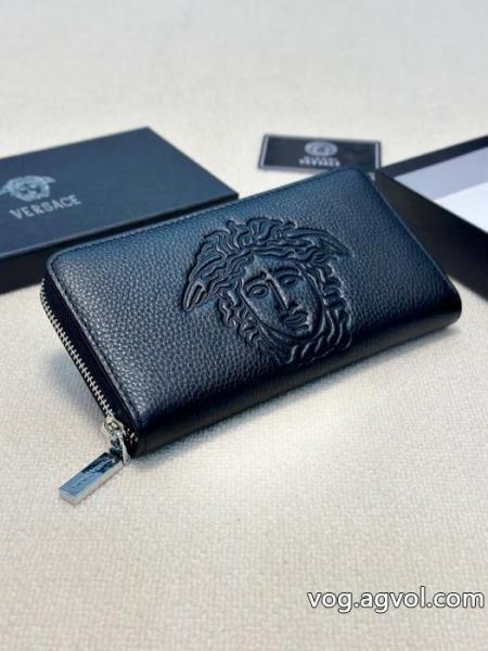 トレンドの先 最旬アイテム 今季流行りブランド レプリカVERSACE財布 0