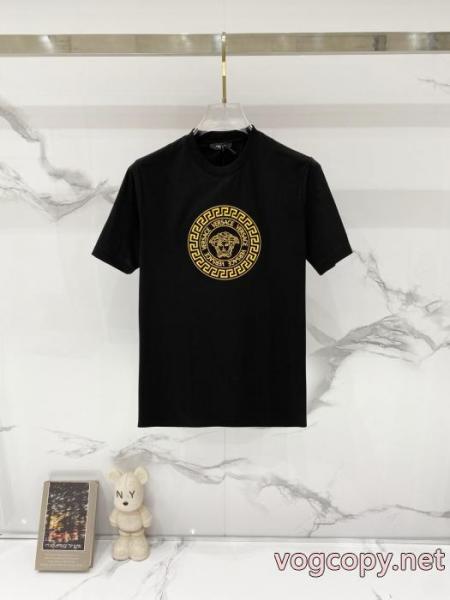 ブランド コピー 販売 店2026年モデル 夏に最強アイテム 超目玉半袖TシャツVERSACE 1