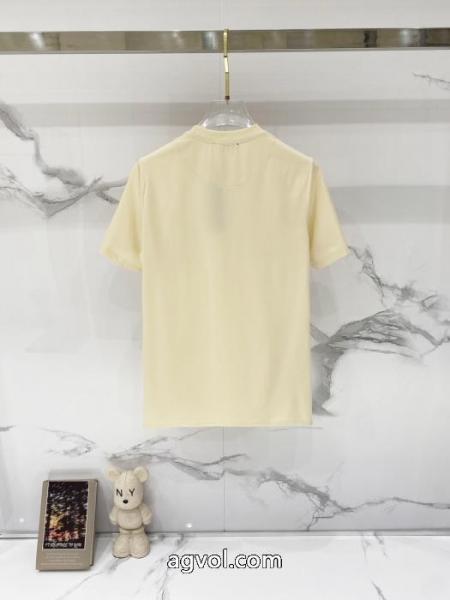 大人で素敵 人気 ランキング 今季爆発的な人気定番商品半袖TシャツVERSACEブランド 激安 4