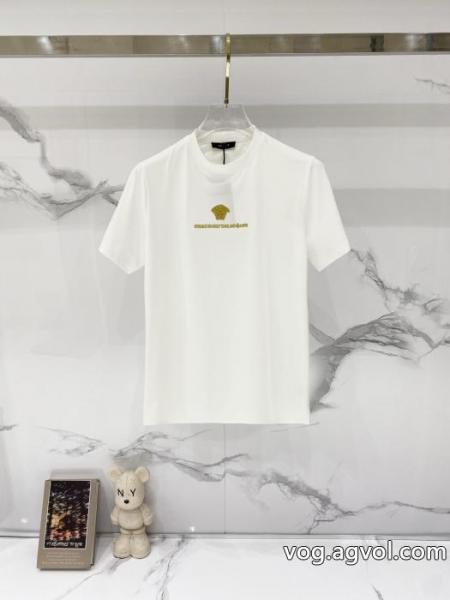 流行 最新話題沸騰中 今流行ブランド 偽物 通販半袖TシャツVERSACE 0