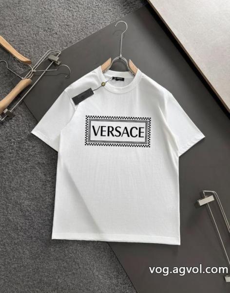VERSACE大人気コラボ商品 今季大注目 大人で素敵半袖Tシャツ 2026スーパーコピー 0