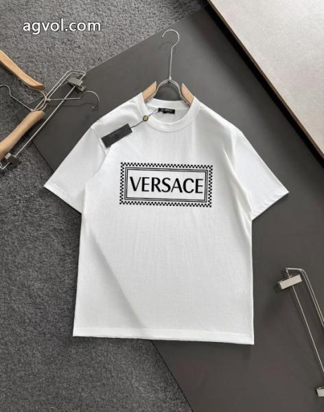 VERSACE大人気コラボ商品 今季大注目 大人で素敵半袖Tシャツ 2026スーパーコピー 2